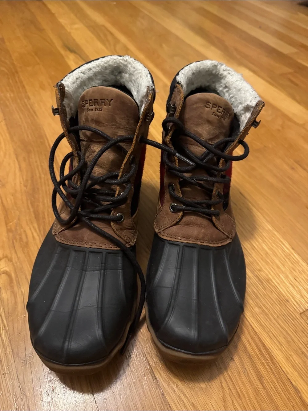 Sperry Red Check Buffalo Plaid Leather & Black Rubber Lace-Up Winter Duck Boots